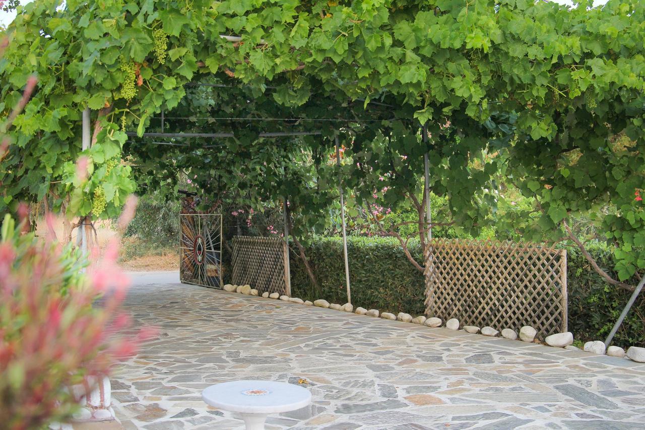 Kouros Resort Kalamaki  Luaran gambar